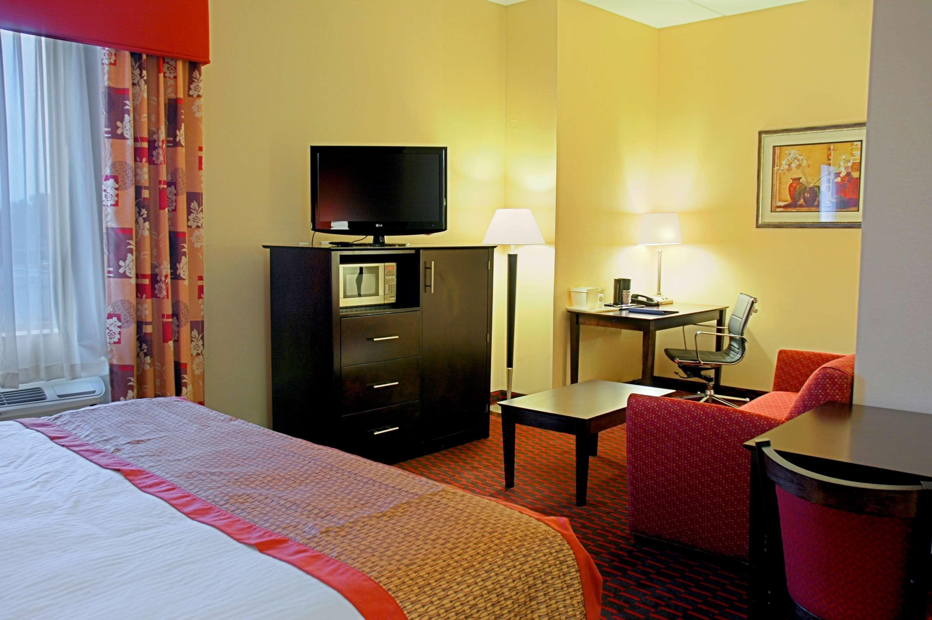 Best Western Plus Flowood Inn & Suites מראה חיצוני תמונה