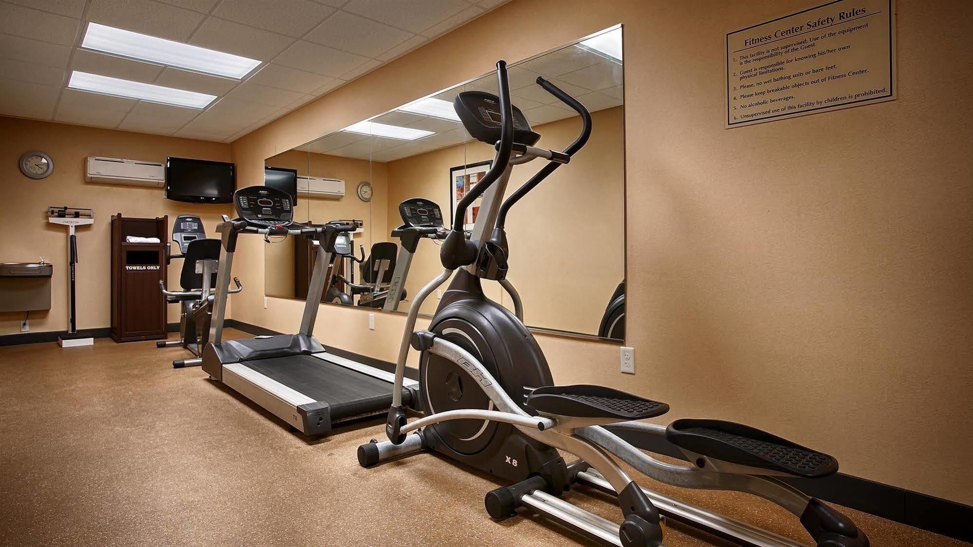 Best Western Plus Flowood Inn & Suites מראה חיצוני תמונה